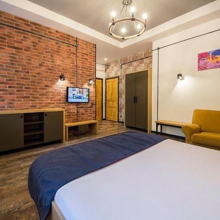 Self Check-In Apartments Near Landscape Alley Kiev Eksteriør bilde