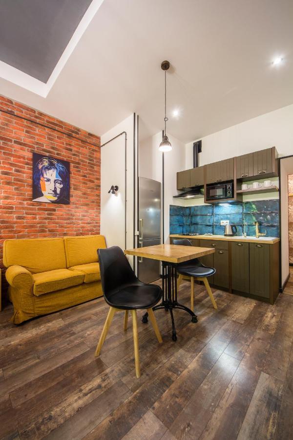 Self Check-In Apartments Near Landscape Alley Kiev Eksteriør bilde