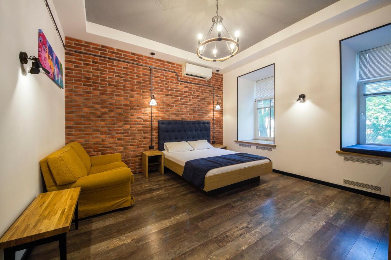 Self Check-In Apartments Near Landscape Alley Kiev Eksteriør bilde