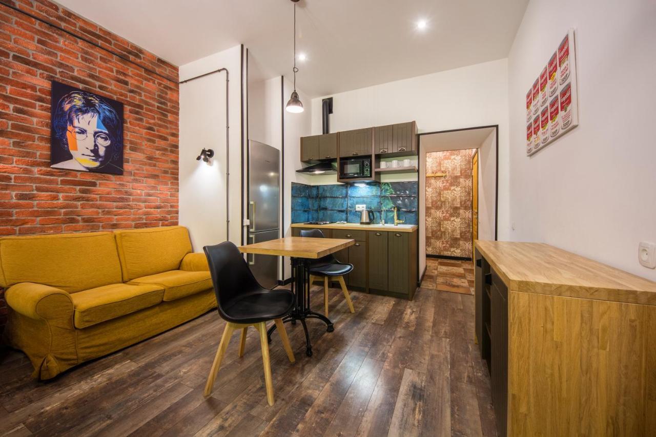 Self Check-In Apartments Near Landscape Alley Kiev Eksteriør bilde
